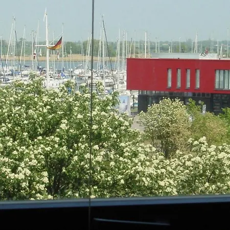 Fw Sommersandsonne - Am Yachthafen- Lägenhet Burgtiefe auf Fehmarn